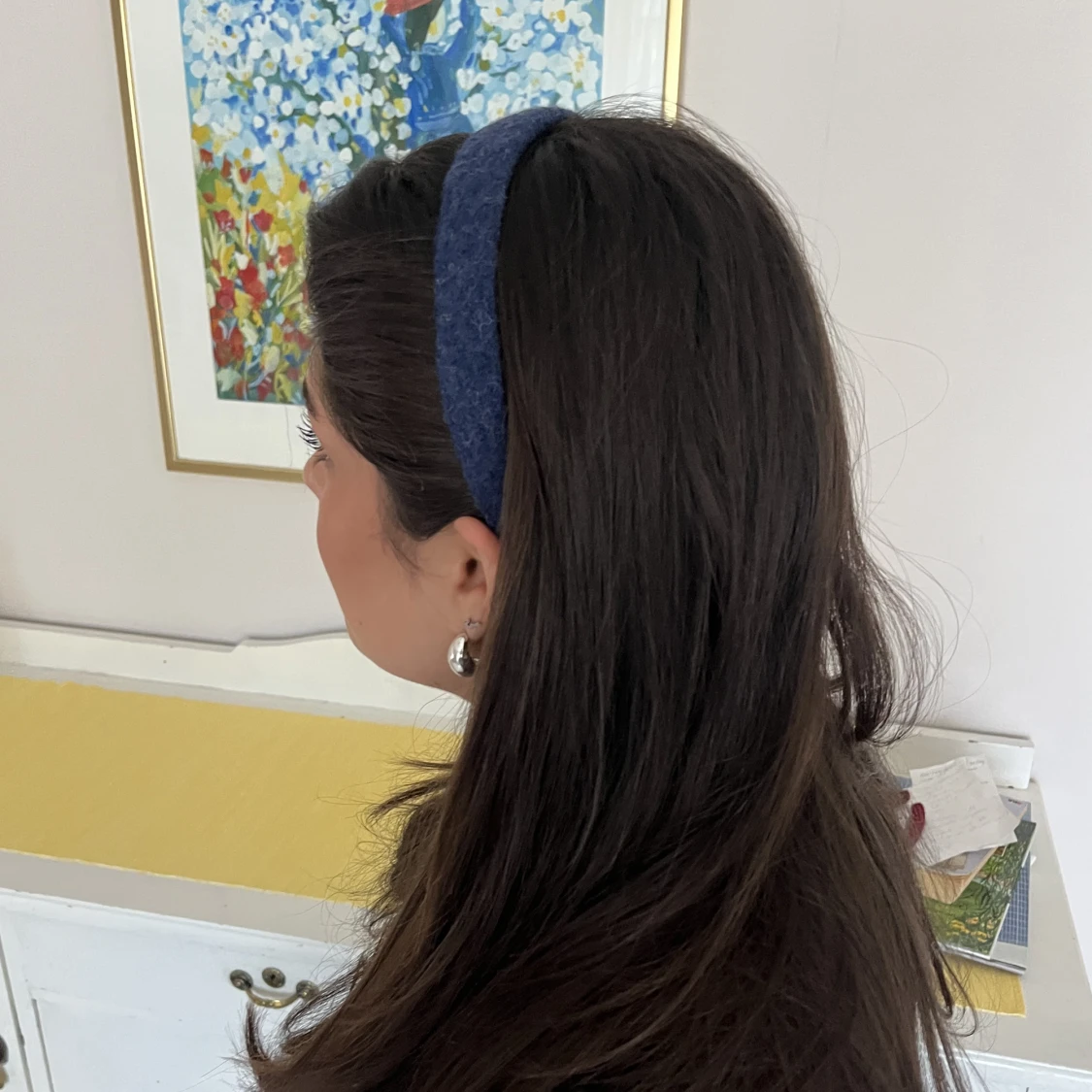 Handsydda diadem i 100% ull tyg