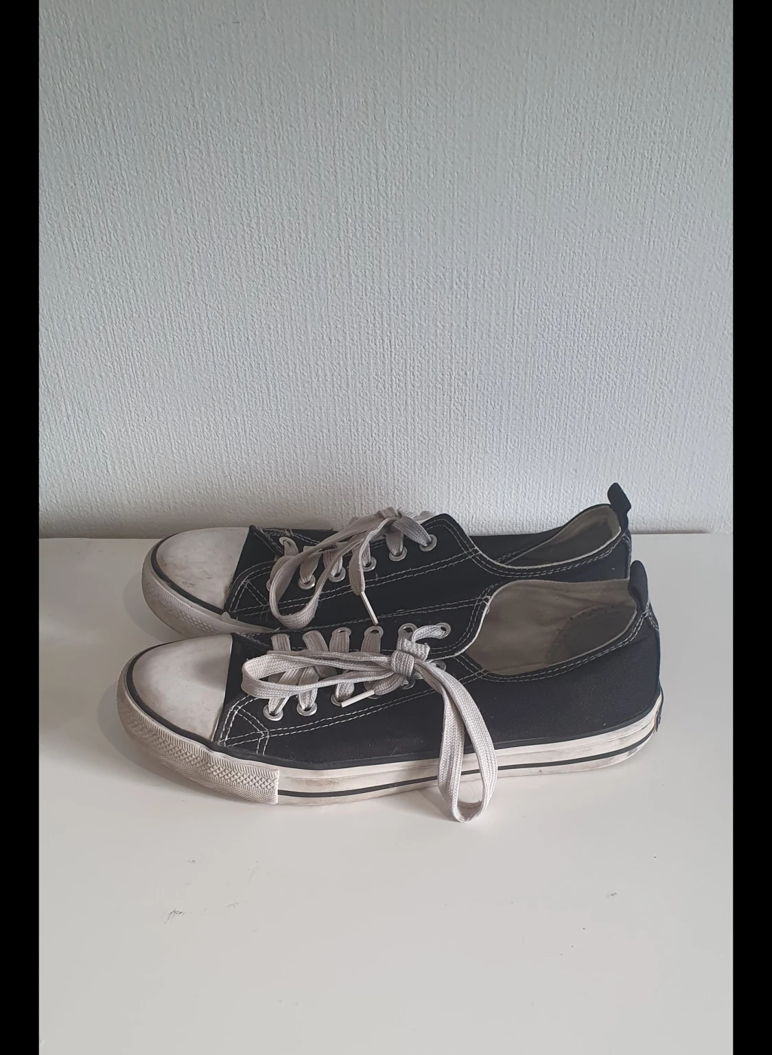 Vintage Canvas Shoes - 90