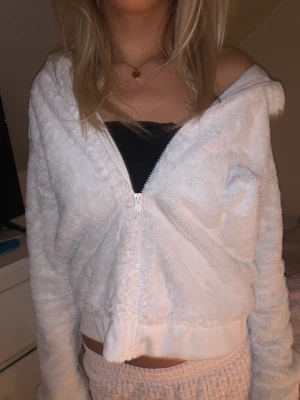 Zip tröja - Lurvig zip tröja som ör jötte skön och snygg