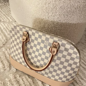 Väska - Handväska 💛