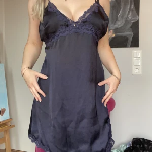 Fint nattlinne i satin💖 - Fint nattlinne som kan ha som topp💖