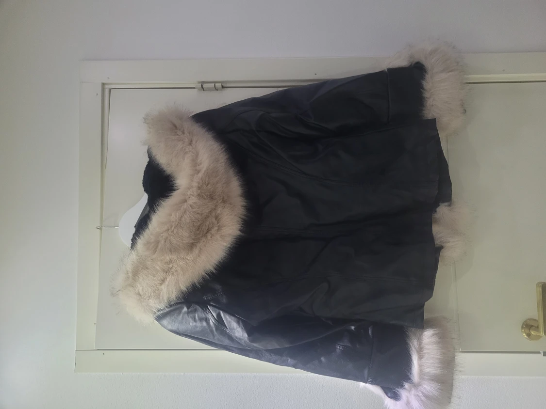 Vinter jacka skinnimitation - 90