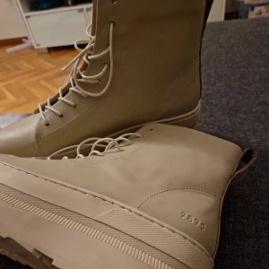 Nya gram skor  - Nya gram skor st: 41 