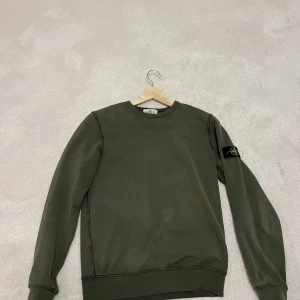 Stone Island tröja - Stone Island tröja i storlek XS.
