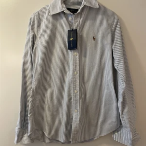 Ralph Lauren skjorta  - Aldrig använd Ralph Lauren skjorta M