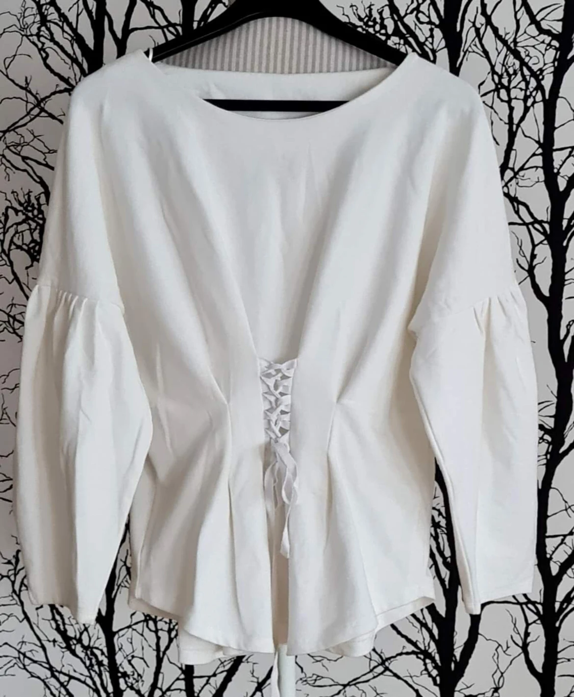 Grymt snygg tröja / blus i nyskick Stl.  M 