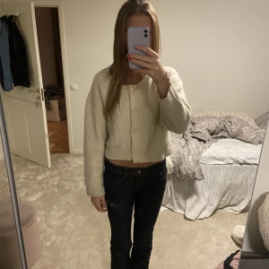 Kofta - Superfin kofta från other stories, säljs inte längre , köpt för 600❤️