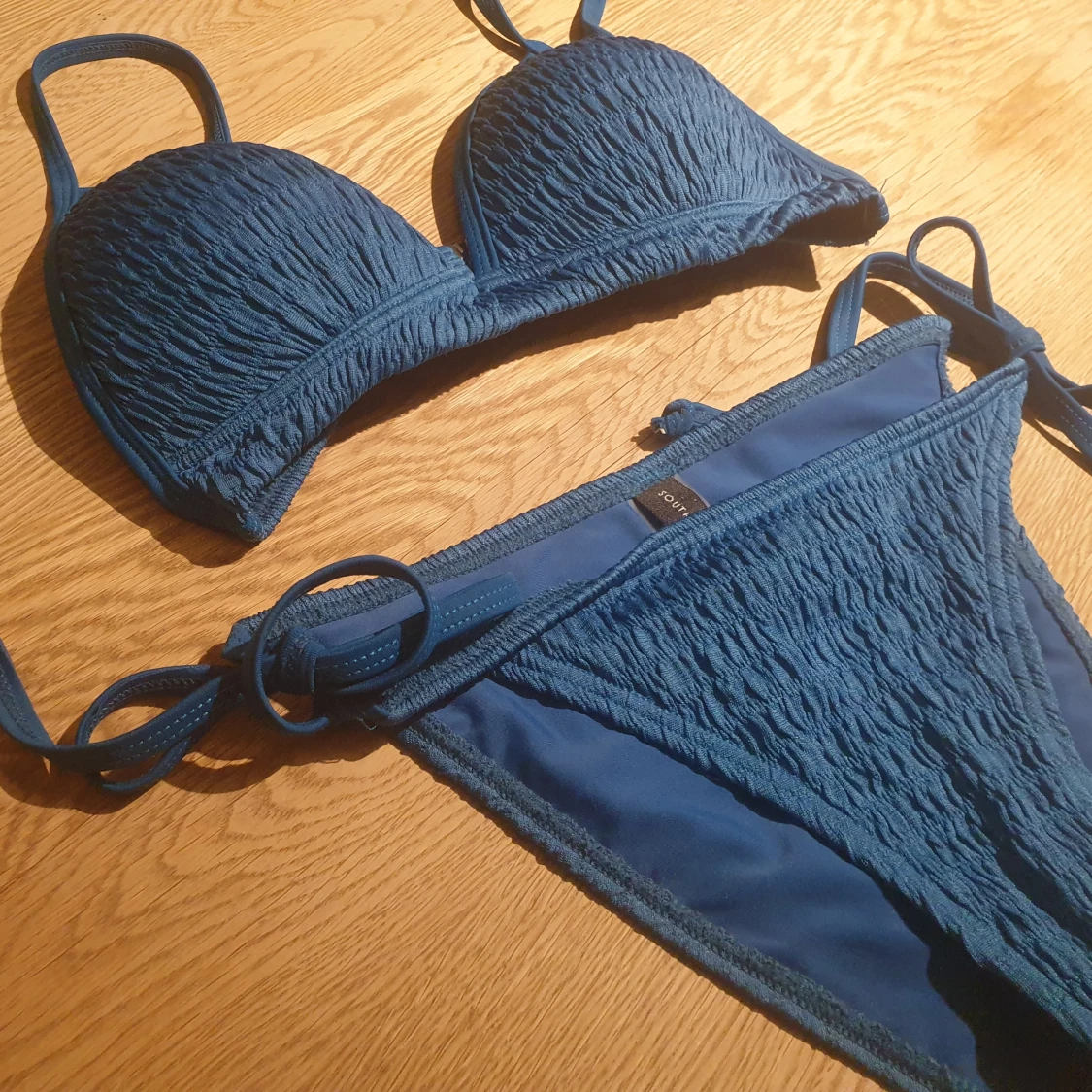 Blågrön strukturerad bikini - 90