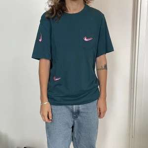 Nike Sb T-shirt  - Knappt använd bra skick 