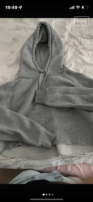 Sweetshirt - Aldrig använd jätte skönt bort hoddie grå