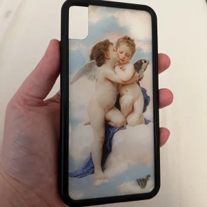 iPhone XS Max wildflower phone case - Wildflower phone case iPhone XS Max Great condition Super cute