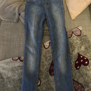 Jeans - Jeans som är i bra skick.