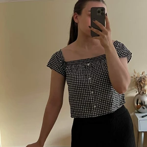 Crop topp  - I nyskick 