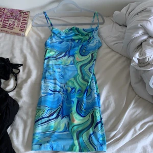 Shein klänning - Fin att ta på sig utomlands🦋🦋