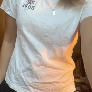 Dope - Säljer denna tröjan för att jag inte är EPA raggare längre skulle säga att den är mer S än xs 