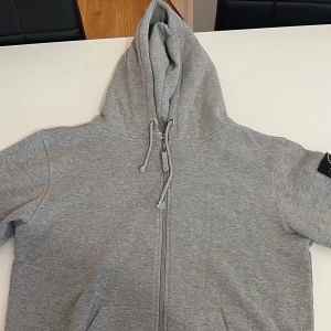 Stone island tröja - Stone island tröja som jag inte använder längre(R€P)