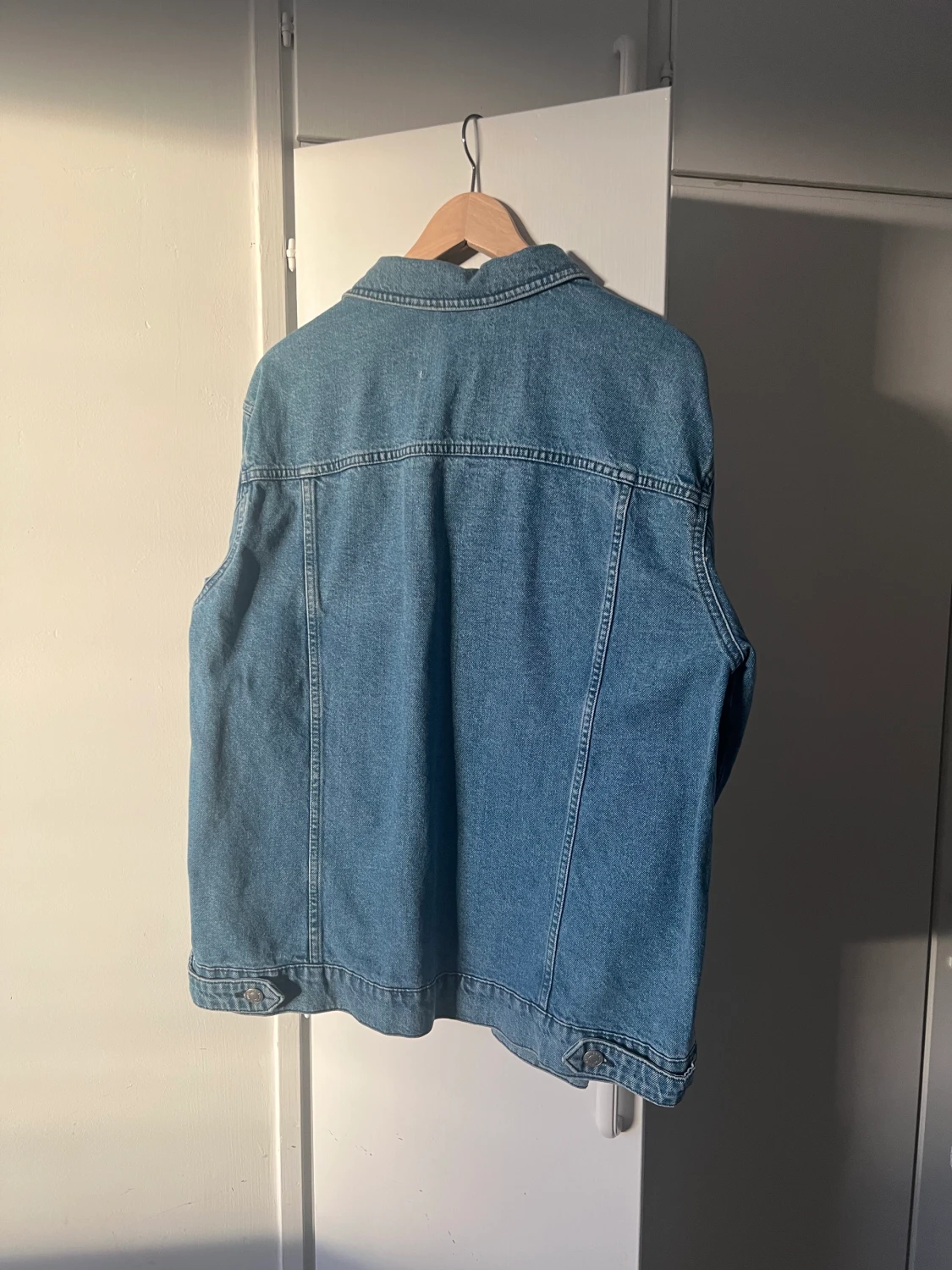 Oanvänd jeansjacka - 90