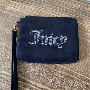 Plånbok/clutch från juicy couture, knappt använd 