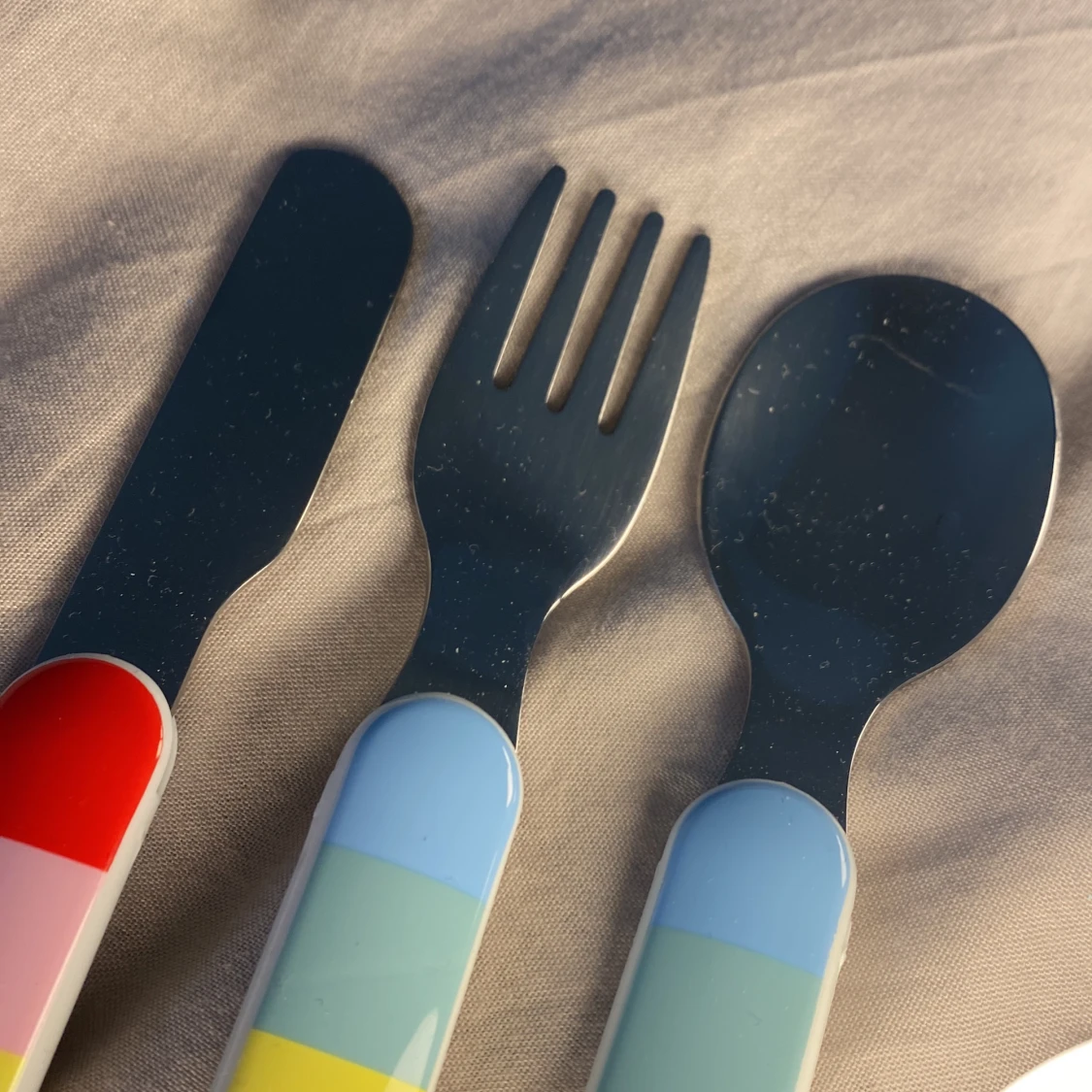 Barn bestick regnbåge 3 pack sked, gaffel och kniv  - 91