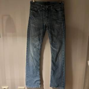 Vintage bootcut jeans, storlek 29 längd 32, aldrig använda så jättebra skick! 