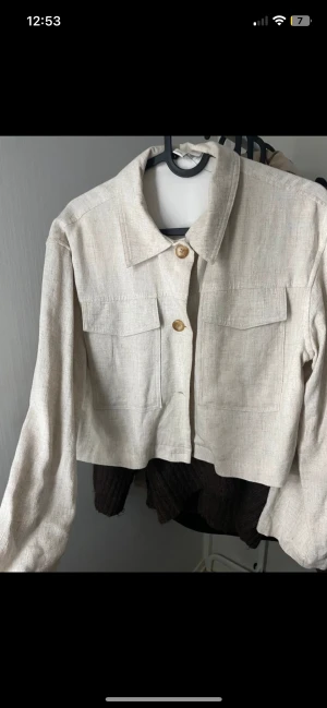 Tunn linne jacka  - Från asos använd en gång i storlek xs