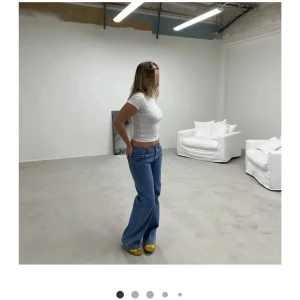 Nya Alobha jeans - Helt nya jeans från Alobha, lappar kvar osv. Storlek Xs tall. Helt slutsålda