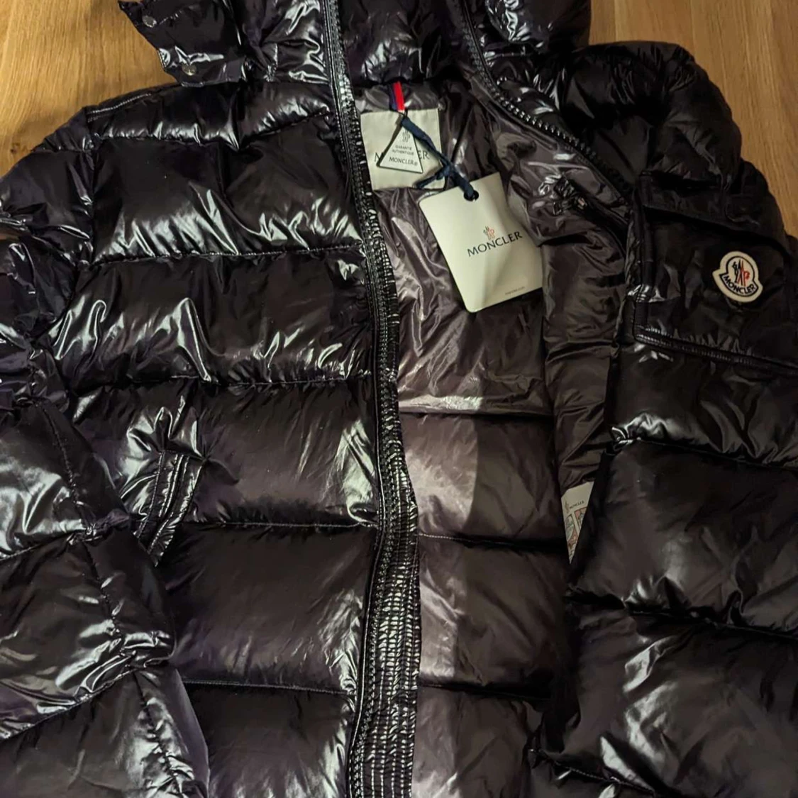Moncler Jacka äkta 