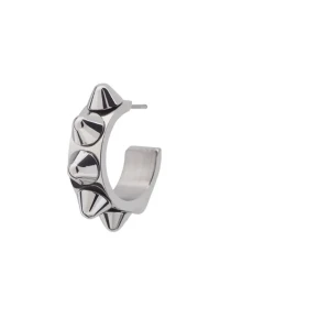 Edblad örhänge  - (BARA ETT ÖRHÄNGE) säljer det här örhänget då ja sålde de förra då denna var borta💀(ingen plupp på denna dock som ni kan se på bild 2) 