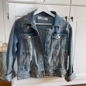 Fin jeansjacka från Zara perfekt till våren 🤍