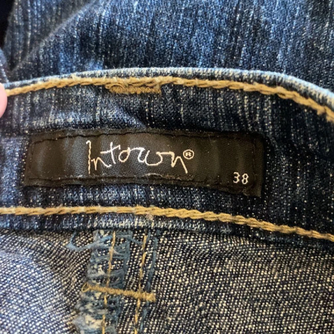 Mörkblå raka jeans - 91