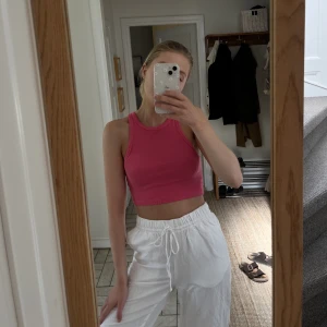 Rosa croptop - Rosa croptop xs 30kr