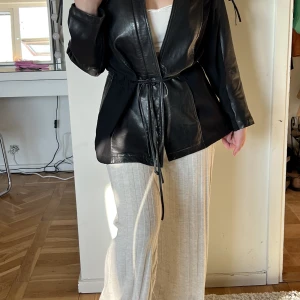 Skinnkappa - En vintage skinnjacka i jättefint skick, sitter så fint och passar många olika stilar