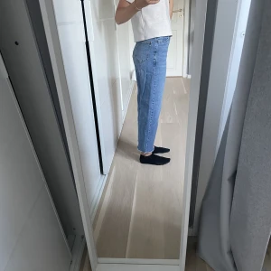 Lindex - Säljer mina jeans då dom inte kommer till användning längre💕