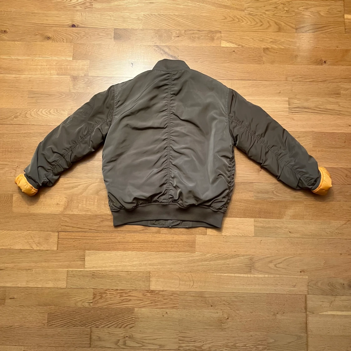 bomberjacka från Bikbok - 90