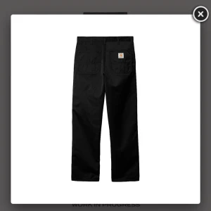 Carhartt byxor - Dessa är köpta på br för ca 1000kr och är helt oanvända av mig. Inga synliga defekter eller tecken på att dem är använda. Jag är 168 och de passar mig! 