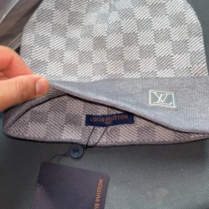 Louis vutton mössa  - Perfekt mösssa till vintern 