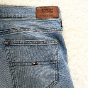 Tommy hilfiger jeans, super fint skick 💗