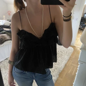 Skitsnygg topp!!!  - Topp som är för stor för mig tyvärr Den är i bra skick och älskar den!!🎀