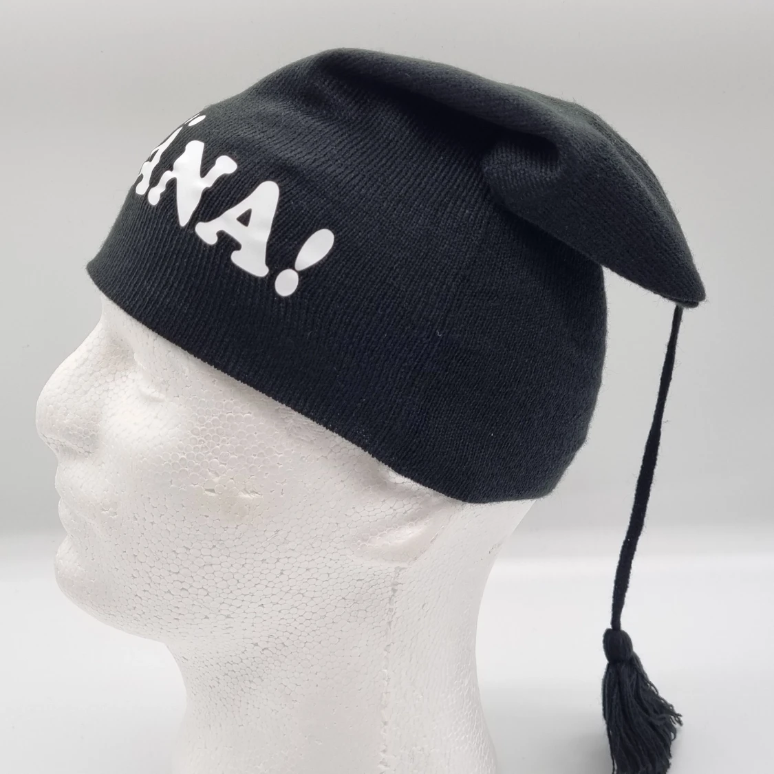 Mössa med tofs TJÄÄNA! roligt tryck moderiktigt motiv - 91