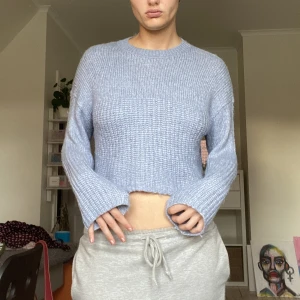 Stickad tröja - Ljusblå, vintage🩵