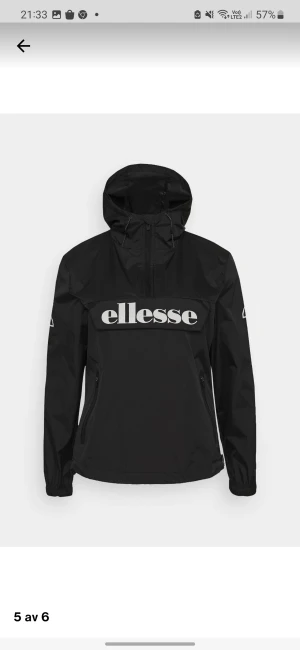 ellesse - säljer min nya ellesse jacka eftersom de inte va rätt storlek och den är använd en gpng, fock hem den för någon vecka sen så är helt ny. köpt för 900 och säljer för 680