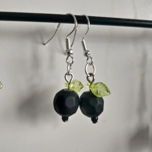 Frukt-örhöngen - Skriv för fri (ej spårbar) frakt 🌱