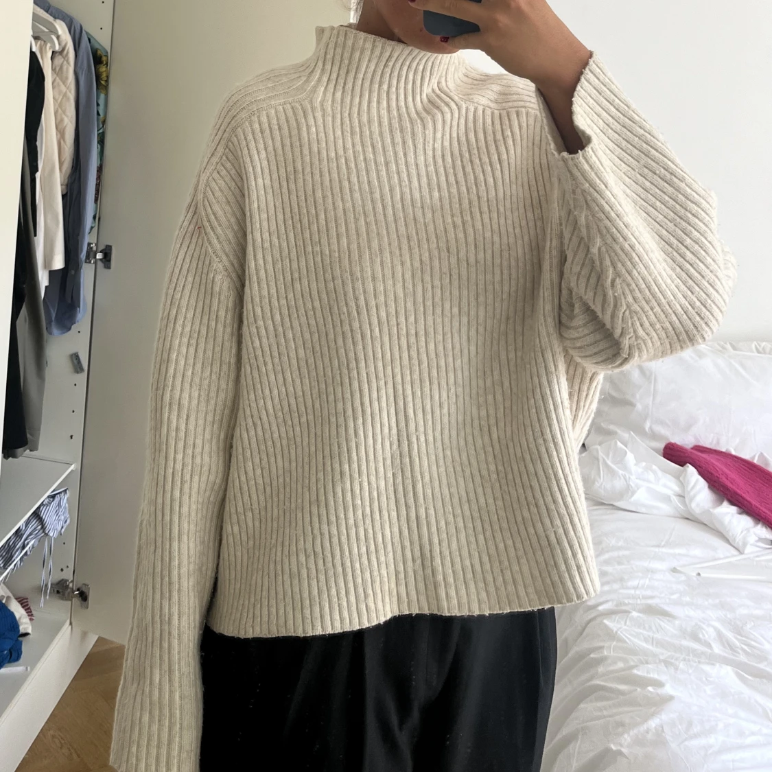 Krämvit finsnickare tröja stl L