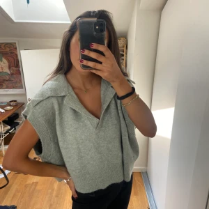 Väst - Super söt väst tröja från chiquelle i storlek S🩵