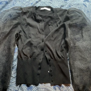 zara topp - En gammal topp från zara som bara har kommit till användning en gång❤️