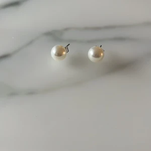 Örhängen  - Pärl örhängen 