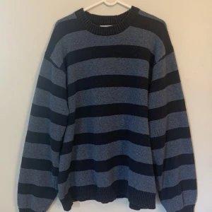 Oversized sweatshirt - Randig tröja