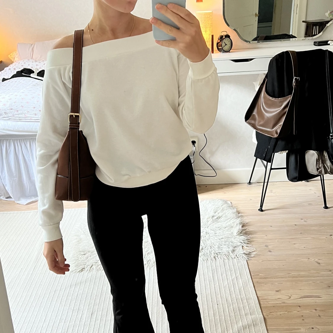 Vit off-shoulder tröja - 90