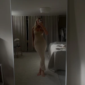 Beige skims klänning - Helt oanvänd😊