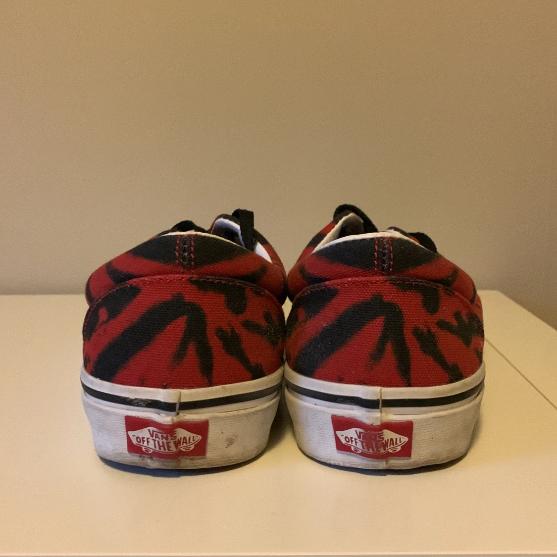 Vans era tie dye red tango  - 91